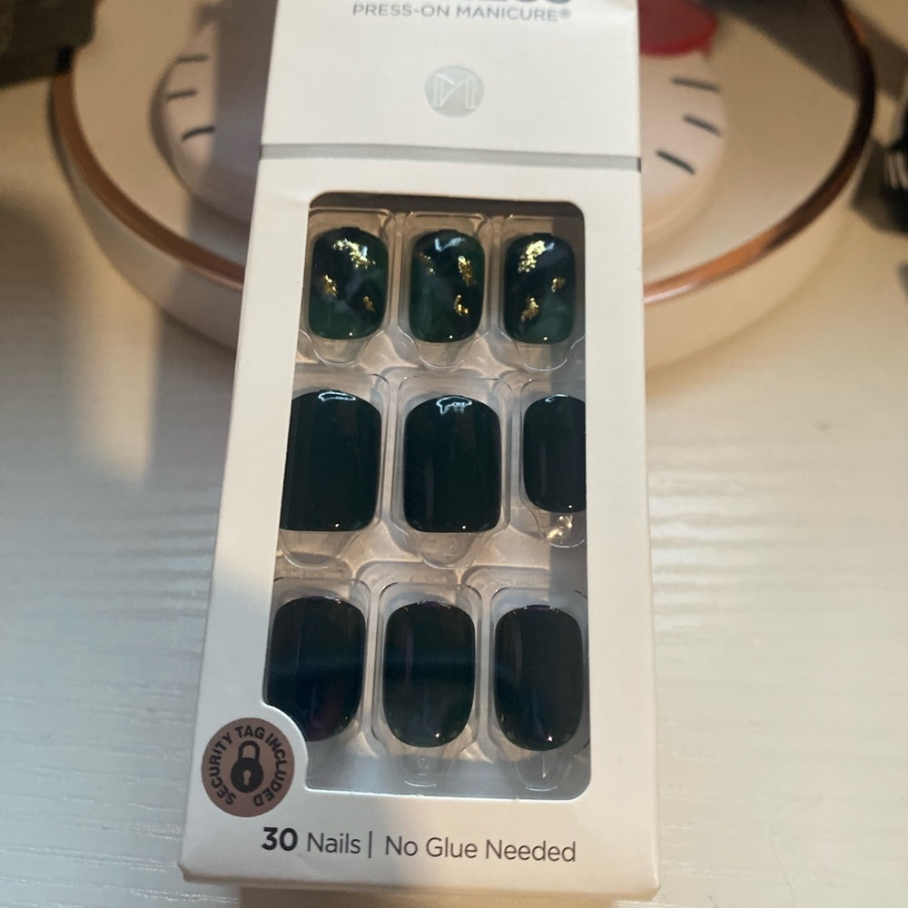 Press on nails - Picture 7 of 11